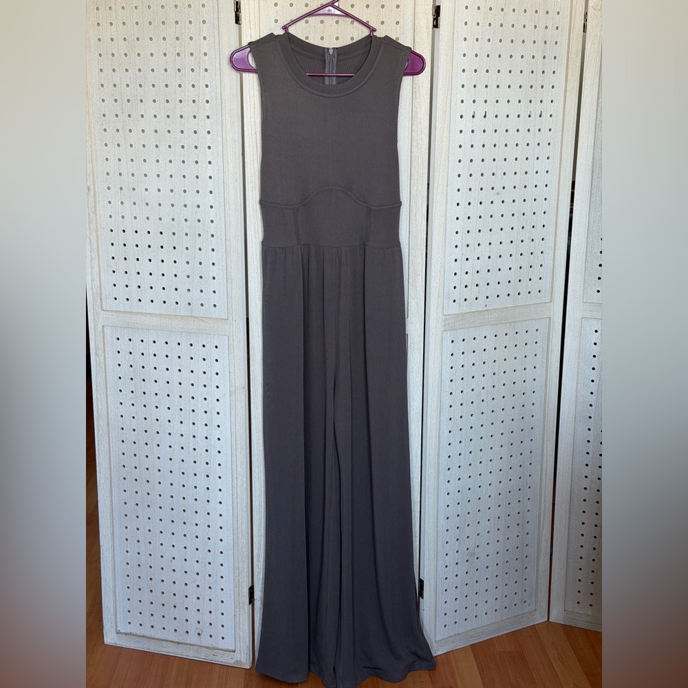 Cider Charcoal Sleeveless Jumper.